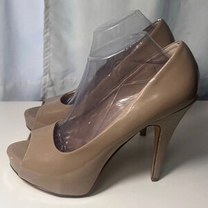 Chinese Laundry pumps, color Nude, Size 10
